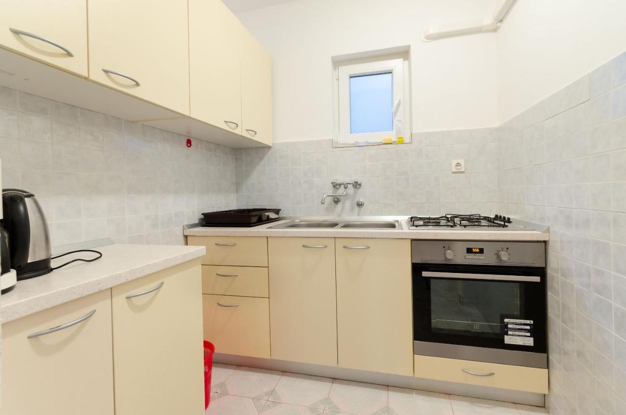 Apartments Luce Lopar Bagian luar foto