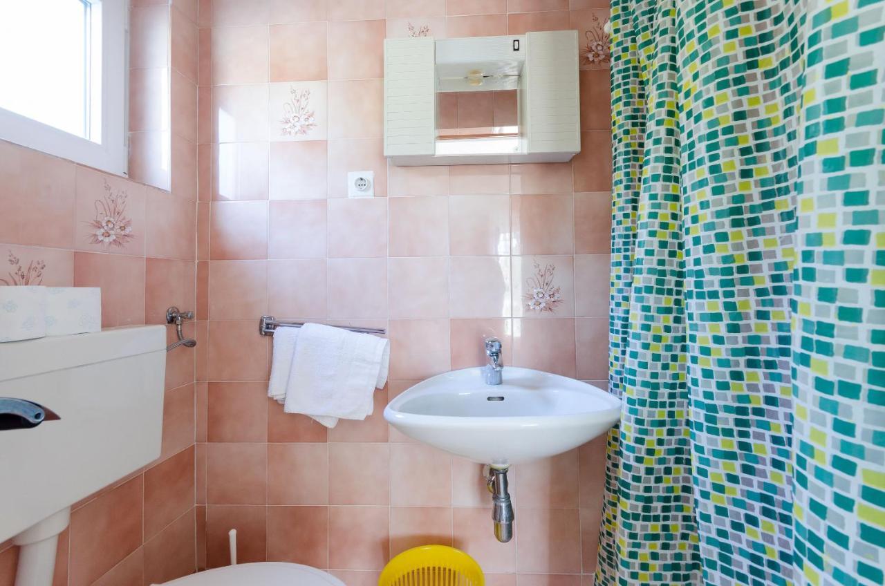 Apartments Luce Lopar Bagian luar foto